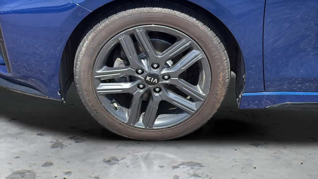 2021 Kia Forte GT-Line - Photo 39