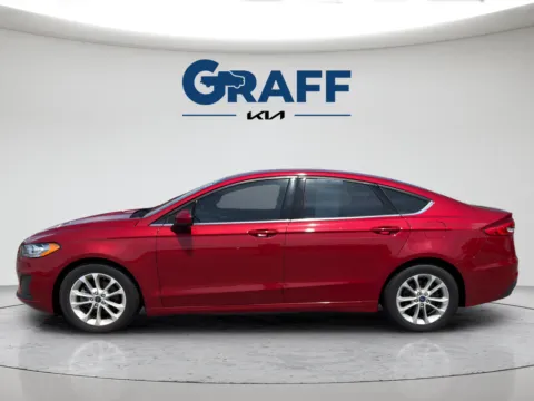 More photos of 2020 Ford Fusion SE at Graff Kia of Chesterton, IN
