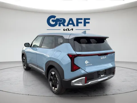 More photos of 2027 Kia Seltos S at Graff Kia of Chesterton, IN