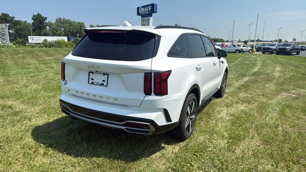 2022 Kia Sorento S - Photo 7