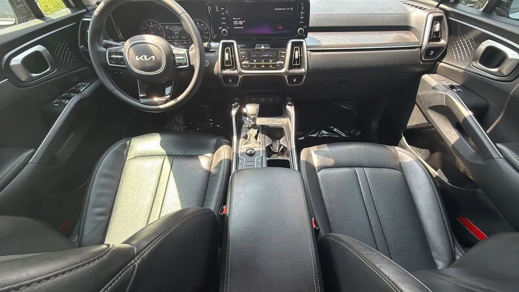2022 Kia Sorento S - Photo 27