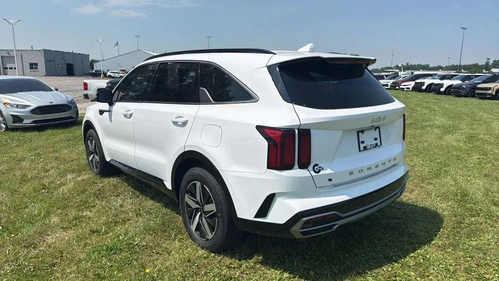 2022 Kia Sorento S - Photo 6