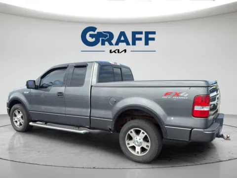 More photos of 2004 Ford F-150 XLT at Graff Kia of Chesterton, IN