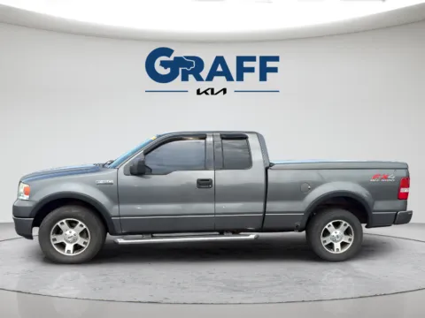 More photos of 2004 Ford F-150 XLT at Graff Kia of Chesterton, IN