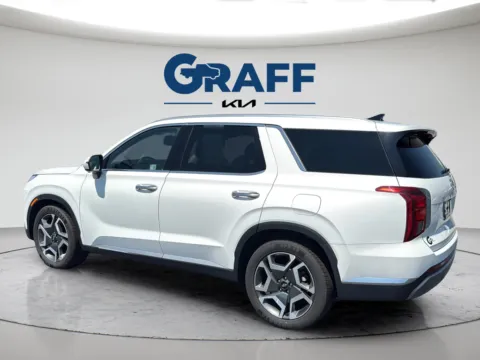More photos of 2024 Hyundai Palisade Limited at Graff Kia of Chesterton, IN