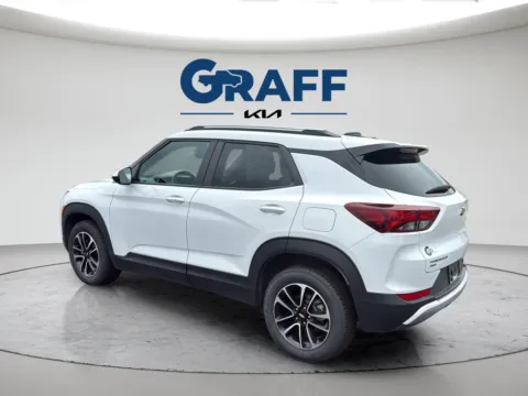 More photos of 2025 Chevrolet TrailBlazer LT at Graff Kia of Chesterton, IN