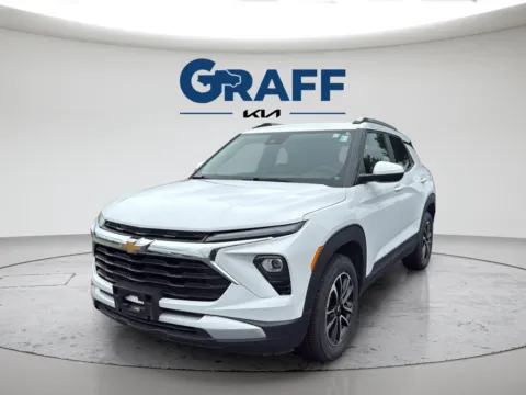 White 2025 Chevrolet TrailBlazer LT for sale in Burns Harbor, IN
