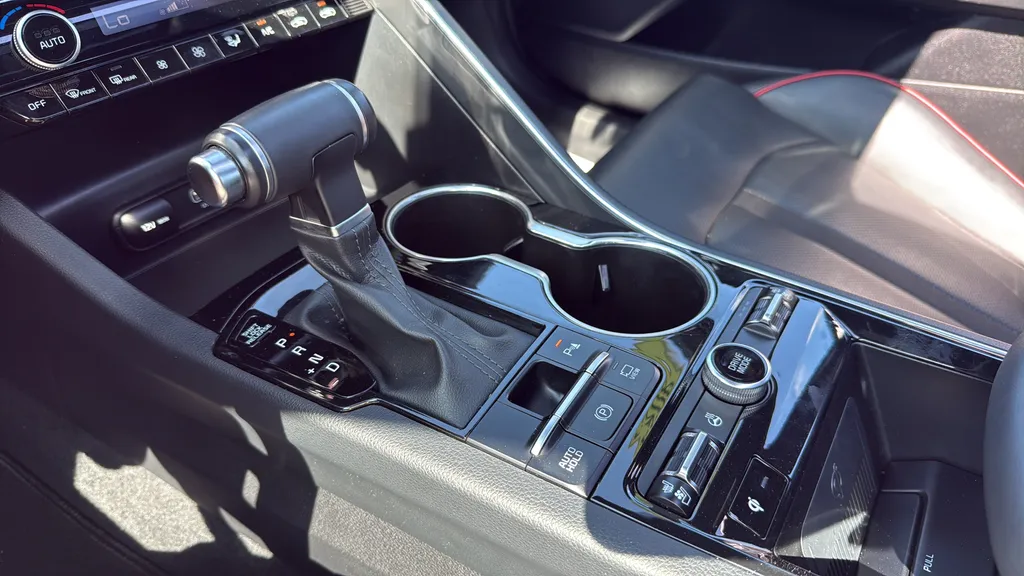 2024 Kia K5 GT - Photo 29