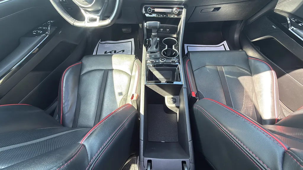 2024 Kia K5 GT - Photo 39
