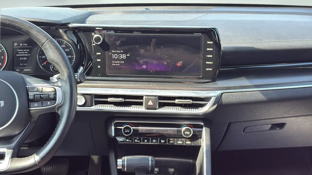 2024 Kia K5 GT - Photo 18