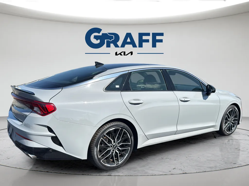 2024 Kia K5 GT - Photo 8