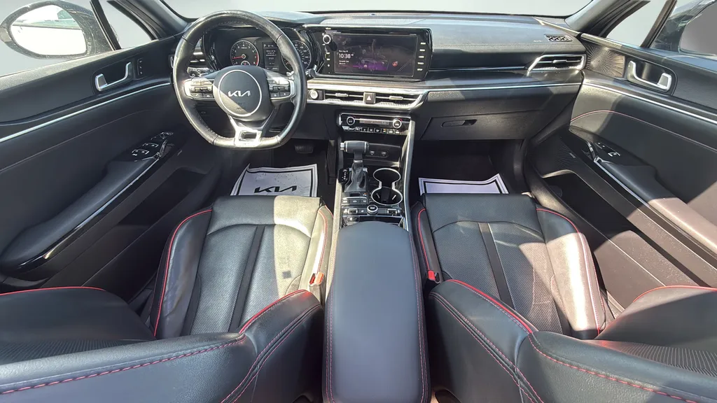 2024 Kia K5 GT - Photo 38