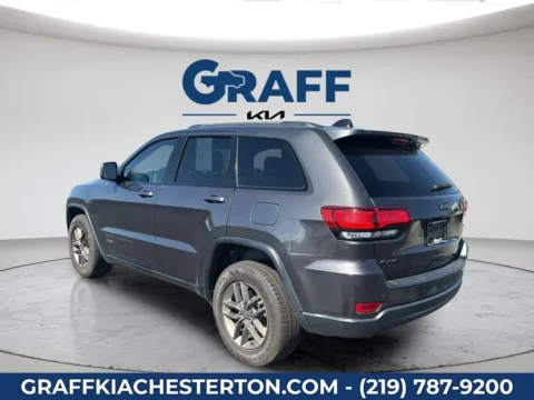 More photos of 2016 Jeep Grand Cherokee Laredo at Graff Kia of Chesterton, IN