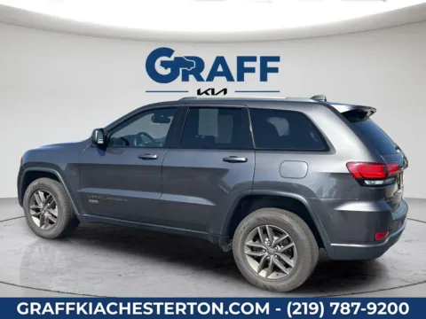 More photos of 2016 Jeep Grand Cherokee Laredo at Graff Kia of Chesterton, IN