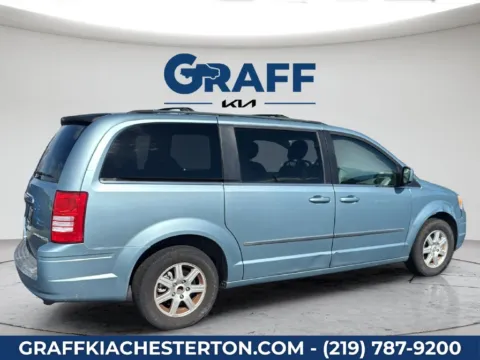 More photos of 2010 Chrysler Town & Country Touring at Graff Kia of Chesterton, IN