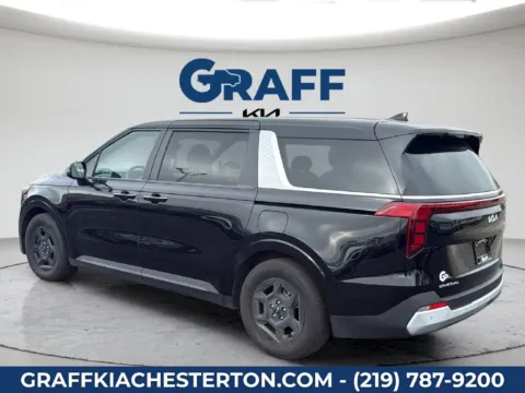 More photos of 2025 Kia Carnival LXS at Graff Kia of Chesterton, IN