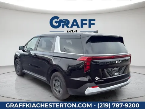 More photos of 2025 Kia Carnival LXS at Graff Kia of Chesterton, IN