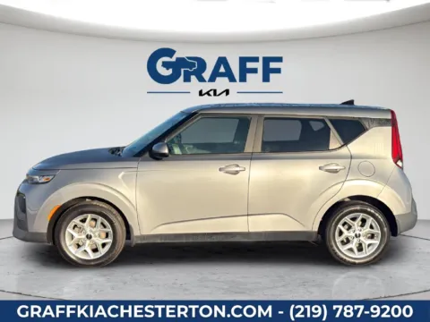 More photos of 2022 Kia Soul LX at Graff Kia of Chesterton, IN