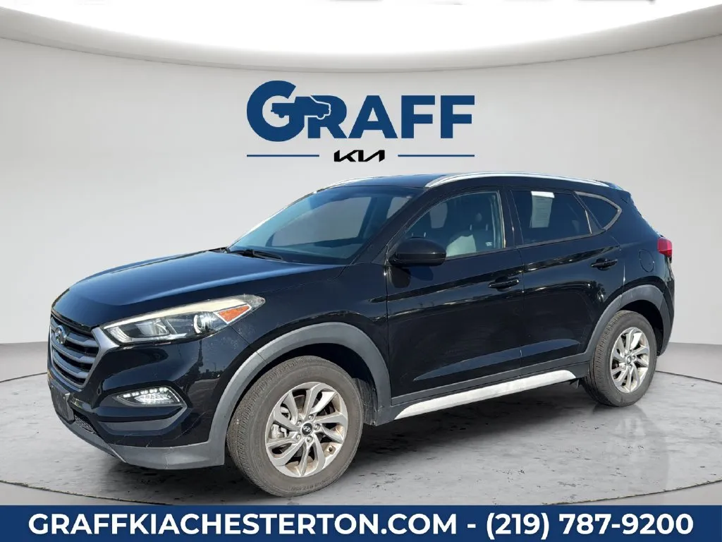 Used 2017 Hyundai Tucson SE with VIN KM8J33A43HU386542 for sale in Burns Harbor, IN