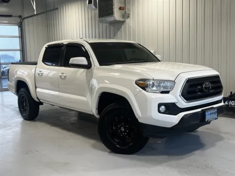 White 2020 Toyota Tacoma SR5 for sale in Tea, SD