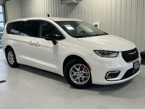White 2024 Chrysler Pacifica Touring L for sale in Tea, SD