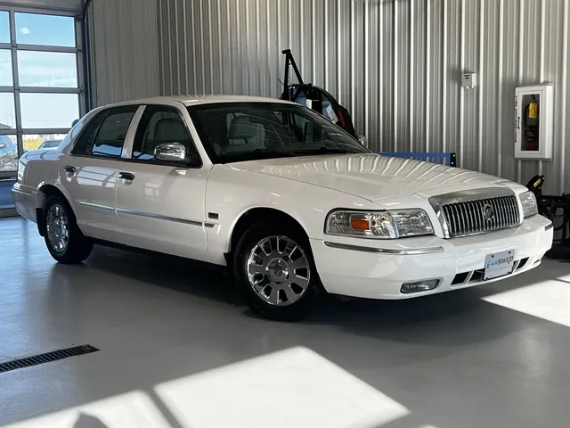 2008 Mercury Grand Marquis LS for sale in Tea, SD