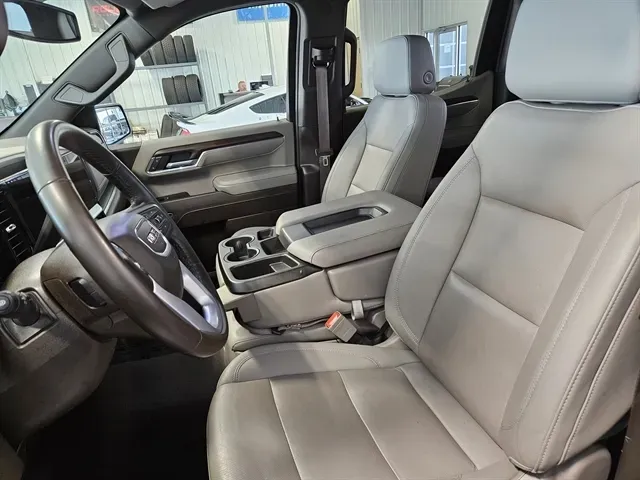 2024 GMC Sierra 1500 SLT - Photo 11