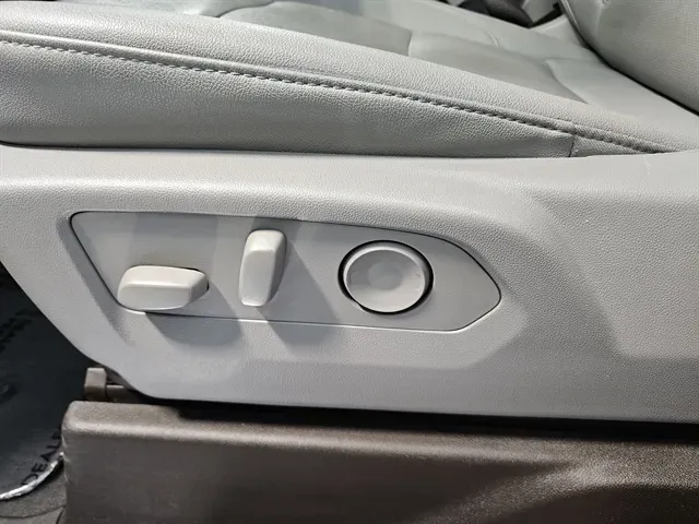 2024 GMC Sierra 1500 SLT - Photo 22