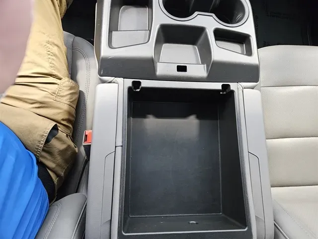 2024 GMC Sierra 1500 SLT - Photo 34