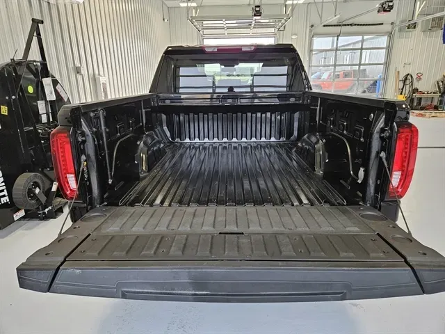 2024 GMC Sierra 1500 SLT - Photo 40