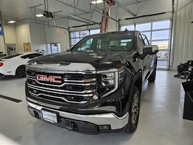 2024 GMC Sierra 1500 SLT - Photo 6