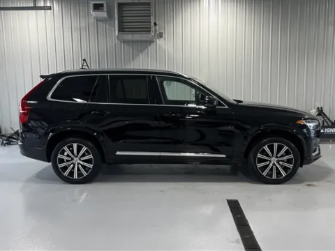Photos of 2023 Volvo XC90 B6 Plus 7-Seater for sale in Tea, SD at Car Swap