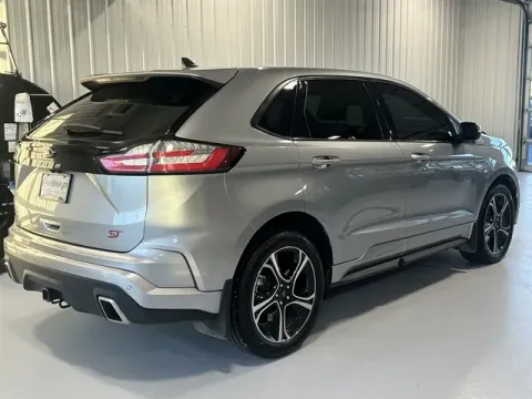 Another view of 2022 Ford Edge ST for sale in Tea, SD at CarSwap