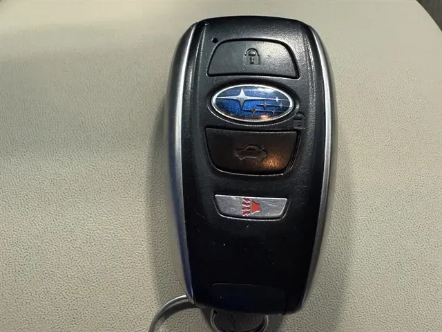 2022 Subaru Ascent Premium - Photo 32