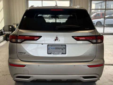 More photos of 2025 Mitsubishi Outlander PHEV SEL at Car Swap, SD
