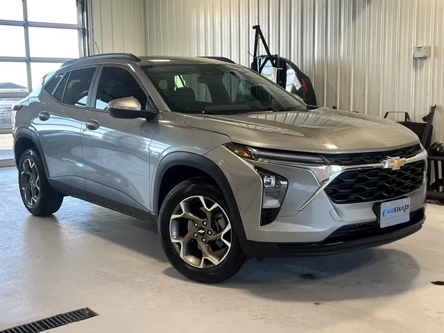 Gray 2025 Chevrolet Trax LT for sale in Tea, SD