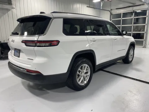 Another view of 2023 Jeep Grand Cherokee L Laredo for sale in Tea, SD at Car Swap