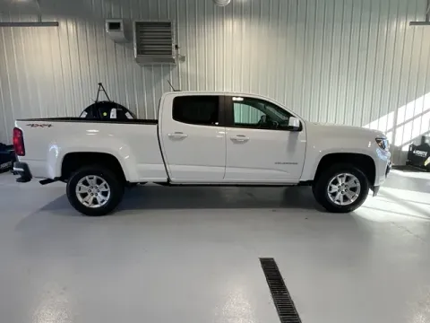Photos of 2022 Chevrolet Colorado LT for sale in Tea, SD at CarSwap