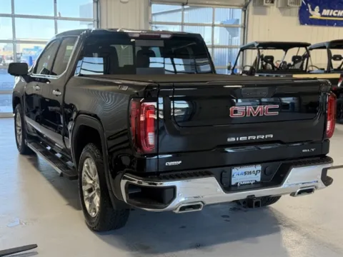 More photos of 2021 GMC Sierra 1500 SLT at Car Swap, SD
