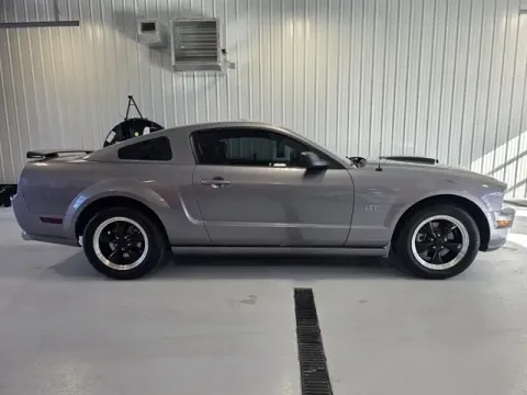 Photos of 2006 Ford Mustang GT Premium for sale in Tea, SD at CarSwap