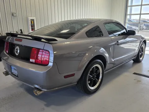Another view of 2006 Ford Mustang GT Premium for sale in Tea, SD at CarSwap