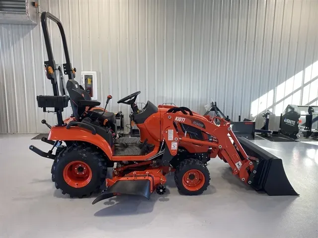 Kioti CS2220 HB photo 2
