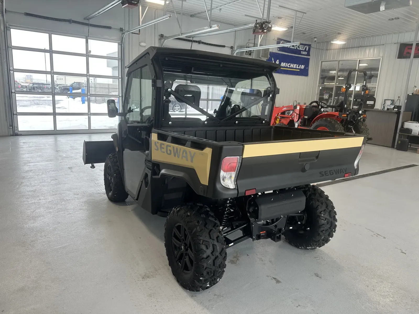 More photos of 2025 Segway UT6 M at CarSwap, SD