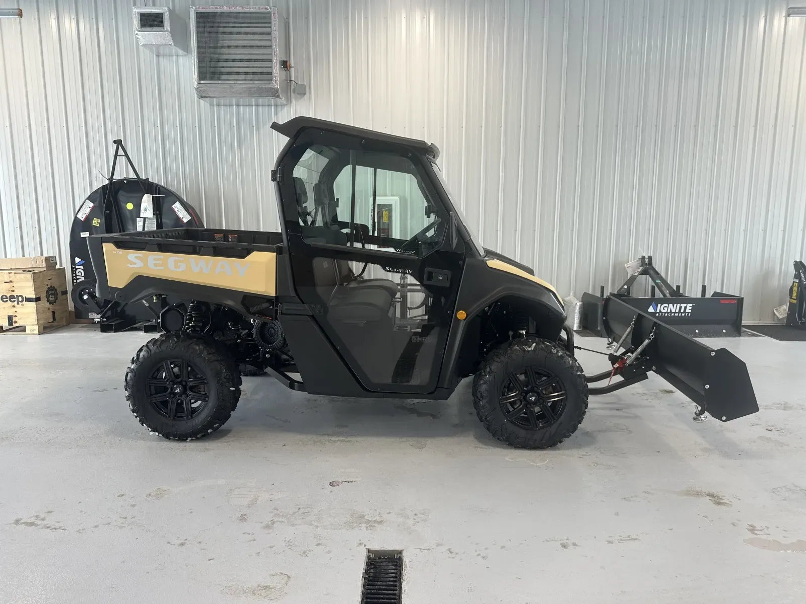 Photos of 2025 Segway UT6 M for sale in Tea, SD at CarSwap