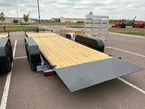 More photos of 2026 SURE-TRAC 7X16+6 at CarSwap, SD