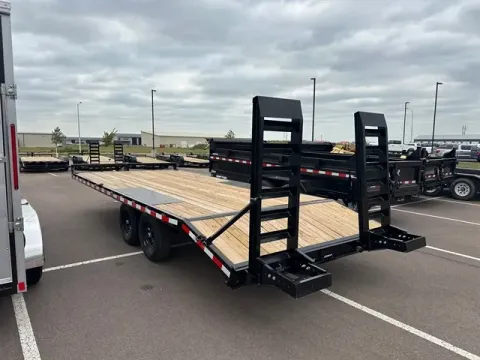 More photos of 2025 SURE-TRAC 8.5 X 17 +3 LOWPROFILE BEAVERTAIL DECKOVER 10K at CarSwap, SD