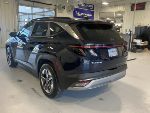 More photos of 2025 Hyundai Tucson Hybrid SEL Convenience at Car Swap, SD