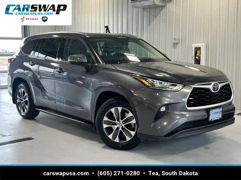 Gray 2020 Toyota Highlander XLE for sale in Tea, SD