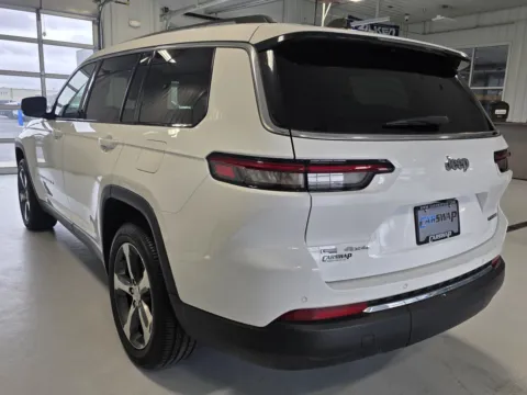More photos of 2023 Jeep Grand Cherokee L Limited at Car Swap, SD