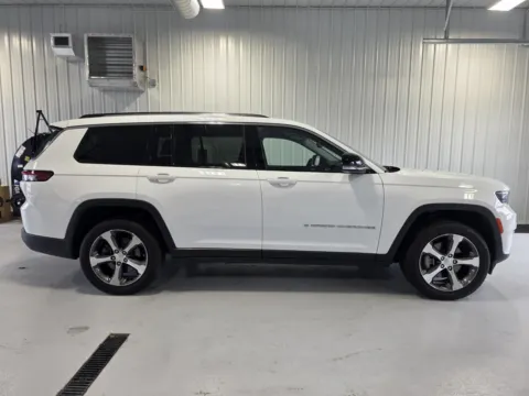 Photos of 2023 Jeep Grand Cherokee L Limited for sale in Tea, SD at Car Swap